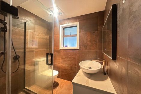 Photo of property in 24b Duncan Avenue, Te Atatu South, Auckland, 0610