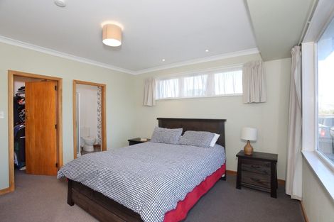 Photo of property in 22 Wellington Street, Feilding, 4702
