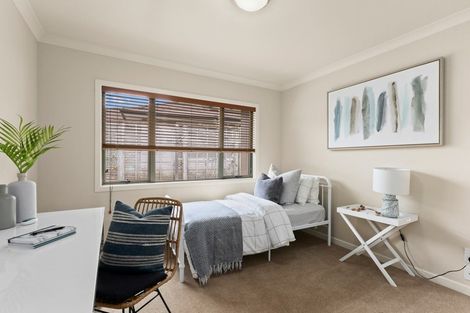 Photo of property in 8 Tarn Close, Pyes Pa, Tauranga, 3112