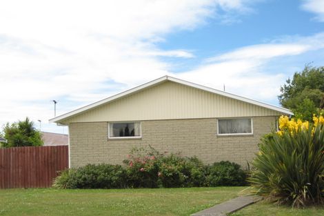 Photo of property in 27 Cob Crescent, Woolston, Christchurch, 8062