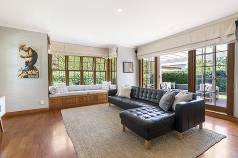 Photo of property in 28 Jubilee Avenue, Devonport, Auckland, 0624