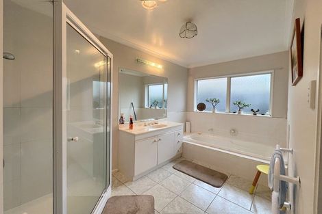 Photo of property in 3 Bowscale Place, Northpark, Auckland, 2013