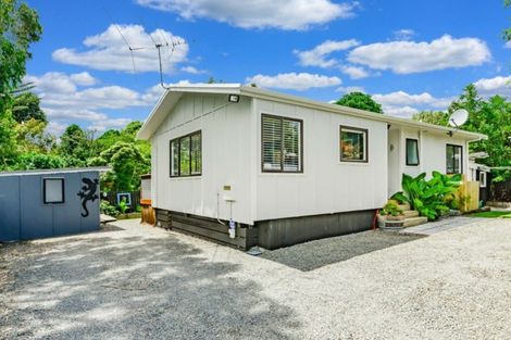 Photo of property in 3b Campion Road, Waikanae Beach, Waikanae, 5036