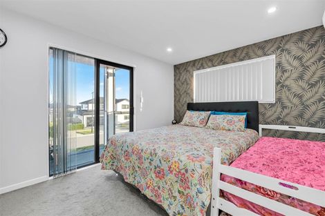 Photo of property in 32 Nola Dawn Avenue, Papakura, 2110