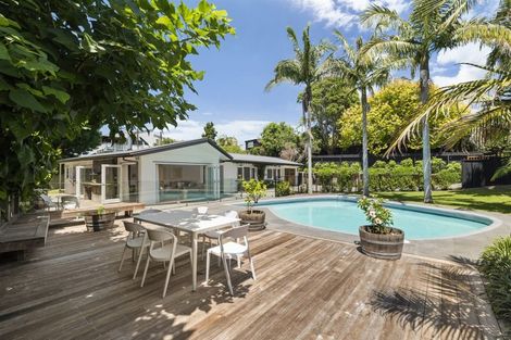 Photo of property in 49 Maritime Terrace, Birkenhead, Auckland, 0626