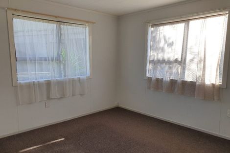 Photo of property in 55 Collins Avenue, Tawa, Wellington, 5028