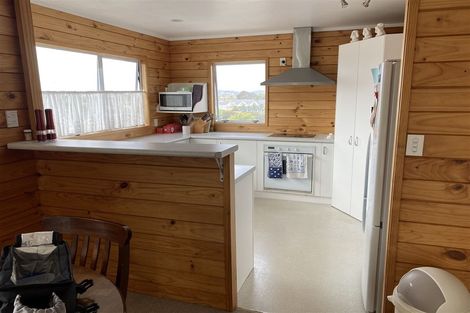 Photo of property in 2/12 Kells Place, Botany Downs, Auckland, 2010