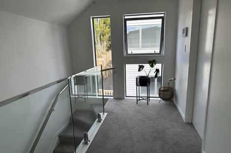 Photo of property in 7/11 Celeste Place, Totara Vale, Auckland, 0627