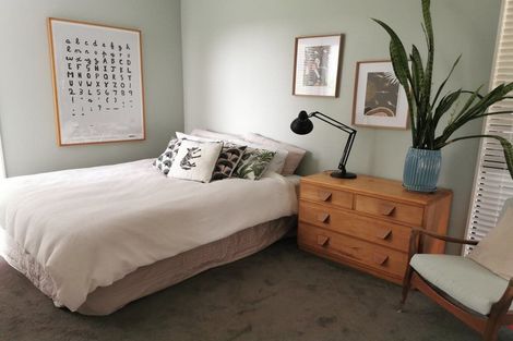 Photo of property in 740a West Coast Road, Oratia, Auckland, 0604