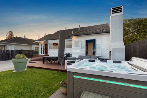 Photo of property in 194 Edgecumbe Road, Tauranga South, Tauranga, 3112