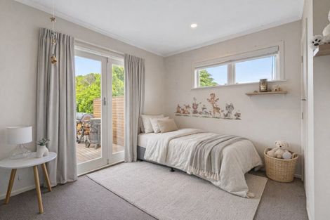 Photo of property in 38 Kaitawa Crescent, Paraparaumu, 5032