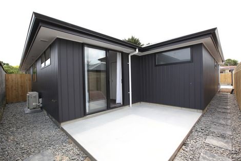 Photo of property in 2/16 Heath Street, Saint Andrews, Hamilton, 3200