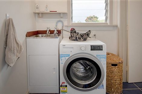 Photo of property in 27 Roseness Street, Palmerston, 9430