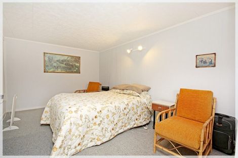 Photo of property in 39 Shortt Street, Foxton Beach, Foxton, 4815