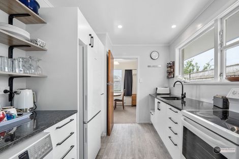 Photo of property in 25a Porutu Street, Fairfield, Lower Hutt, 5011