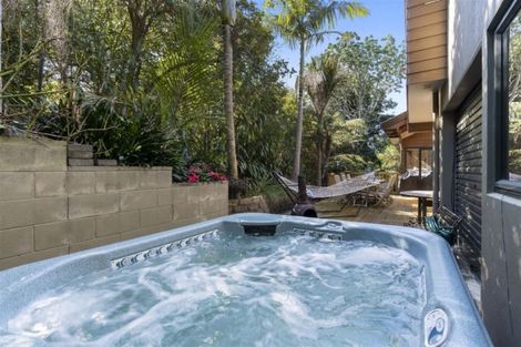 Photo of property in 24a Seaview Avenue, Northcote, Auckland, 0627