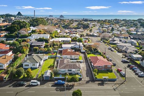 Photo of property in 66 Tukapa Street, Westown, New Plymouth, 4310