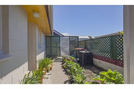 Photo of property in 2/75 Ranui Avenue, Waimataitai, Timaru, 7910