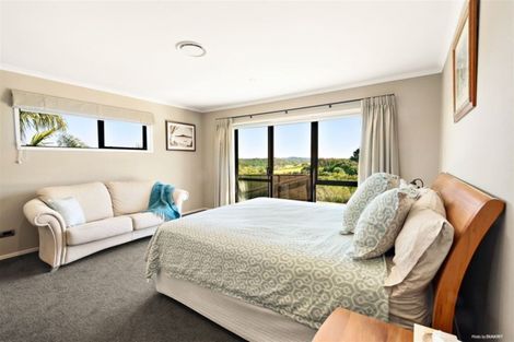 Photo of property in 81 Vaughans Road, Okura, Albany, 0792