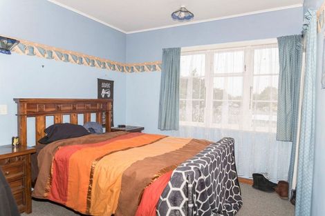 Photo of property in 62 Cole Street, Dannevirke, 4930