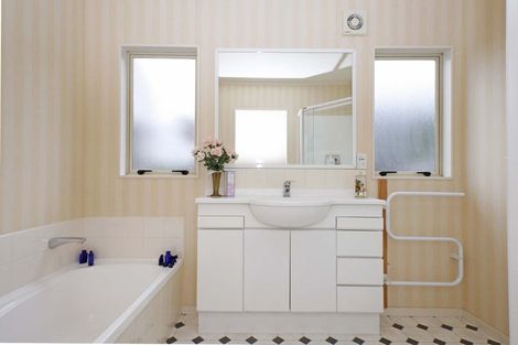 Photo of property in 3f Hudson Court, Riverlea, Hamilton, 3216