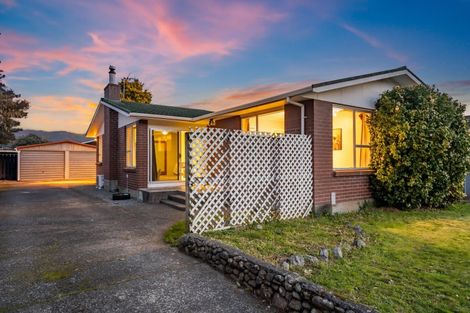 Photo of property in 75 Pasadena Crescent, Totara Park, Upper Hutt, 5018