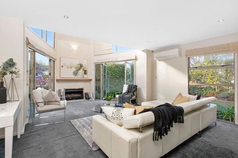 Photo of property in 2/37 Poynder Avenue, Merivale, Christchurch, 8014