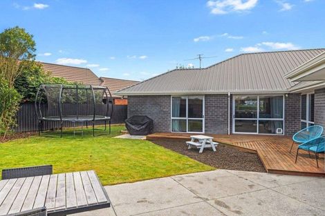 Photo of property in 7 Copperfield Close, Parklands, Christchurch, 8083
