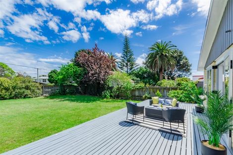 Photo of property in 49 Donovan Road, Paraparaumu Beach, Paraparaumu, 5032