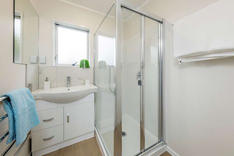 Photo of property in 4 Kepler Place, Clover Park, Auckland, 2019