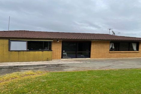 Photo of property in 33 Cromdale Avenue, Highland Park, Auckland, 2010