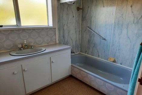 Photo of property in 1/48 Halberg Street, Glenfield, Auckland, 0629