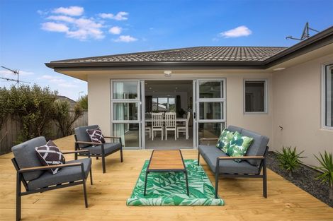 Photo of property in 25 Milford Street, Aotea, Porirua, 5024