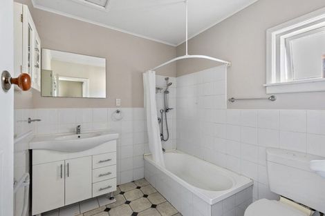 Photo of property in 325 Hills Road, Mairehau, Christchurch, 8013