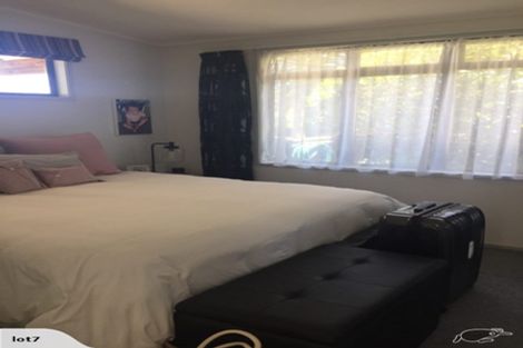 Photo of property in 51 Minaret Drive, Bucklands Beach, Auckland, 2014