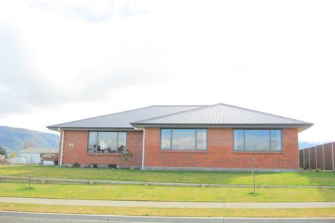 Photo of property in 41 Govan Drive, Te Anau, 9600