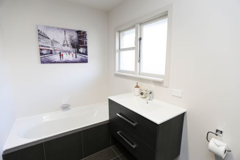 Photo of property in 4 Cromer Place, New Brighton, Christchurch, 8062