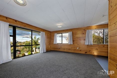 Photo of property in 2/22 Elizabeth Drive, West Harbour, Auckland, 0618