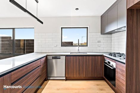 Photo of property in 51a Fitzwater Place, Henderson, Auckland, 0612