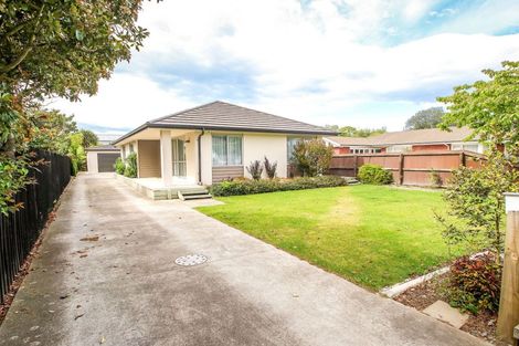 Photo of property in 238 Wainoni Road, Avondale, Christchurch, 8061