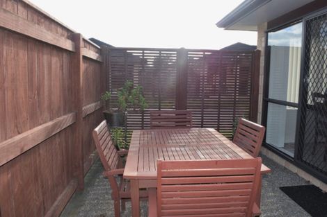 Photo of property in 28 Ian Peter Way, Otaki, 5512