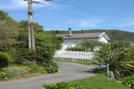 Photo of property in 21a Milton Terrace, Picton, 7220