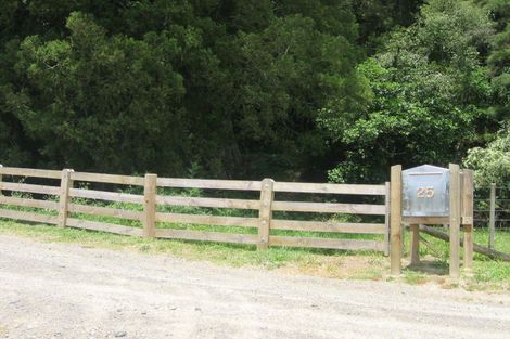 Photo of property in 25 Marsack Road, Taumarunui, 3992