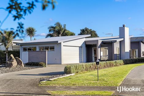 Photo of property in 8b Reo Crescent, Waihi Beach, 3611