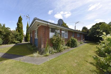 Photo of property in 24 La Perouse Place, Northcote, Christchurch, 8052