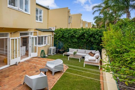 Photo of property in Grace Square, 81g Vermont Street, Ponsonby, Auckland, 1011