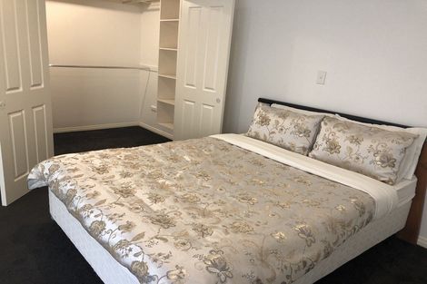 Photo of property in 1/25 Churchill Road, Murrays Bay, Auckland, 0630