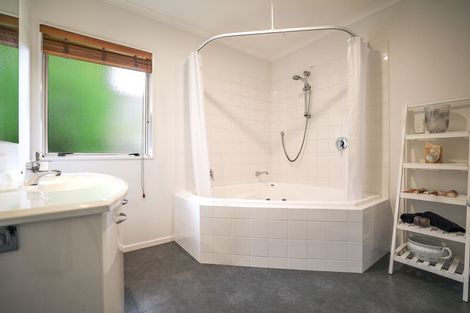 Photo of property in 31 Stanley Drive, Lynmore, Rotorua, 3010