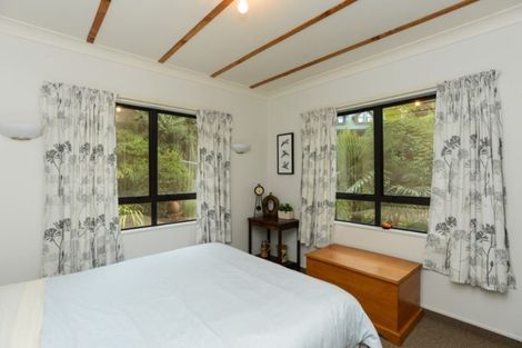 Photo of property in 82 Tauroa Road, Havelock North, 4130