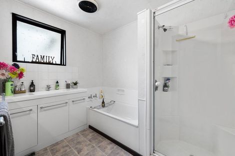 Photo of property in 2 Ruia Street, Gore, 9710